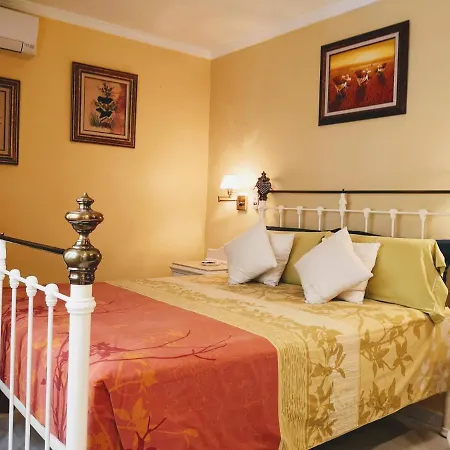 Apartment Puerto Del Carmen Sleeps 4 With Air Con *
